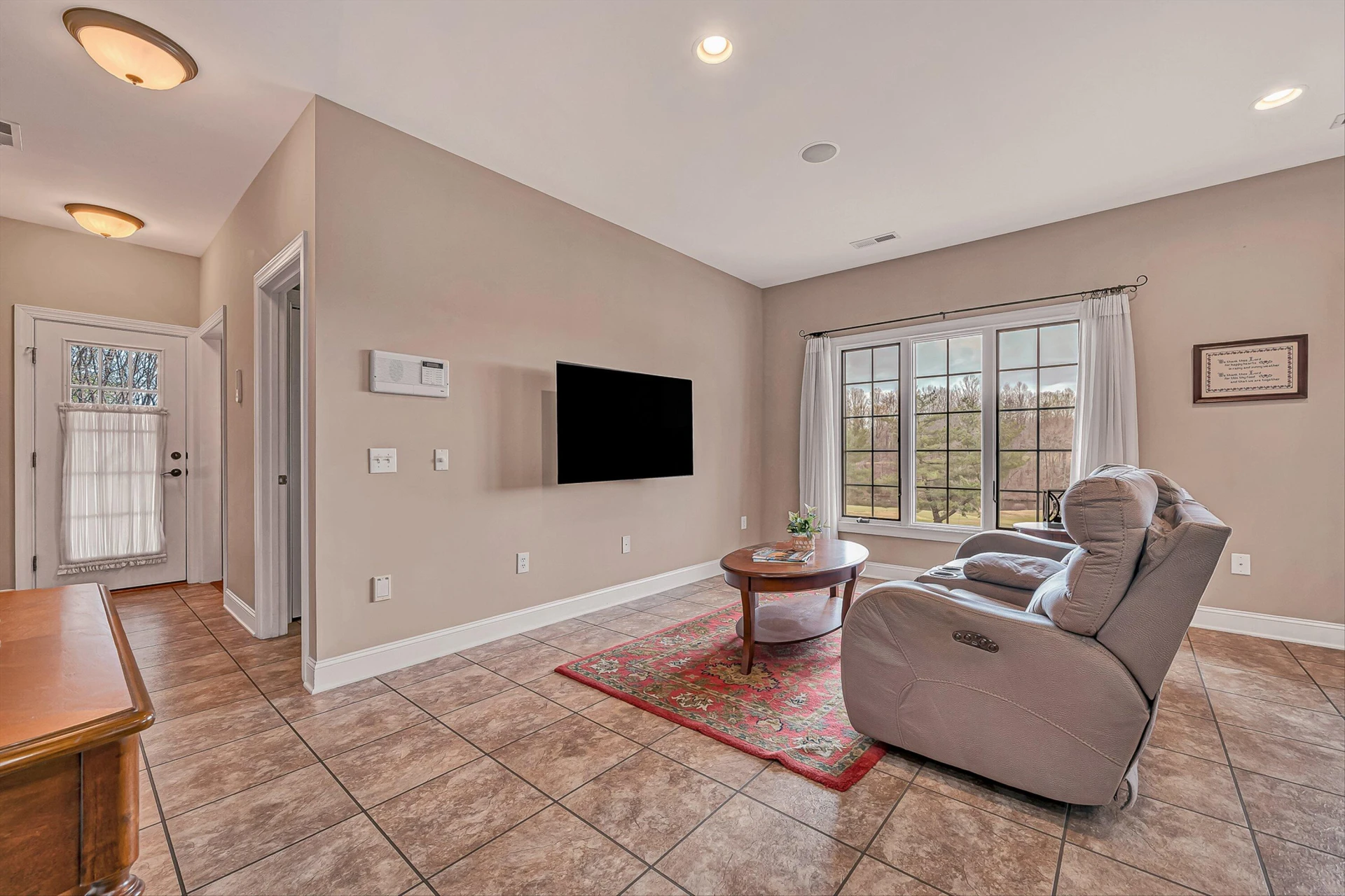 375 Chestnut Creek DR - Photo 16