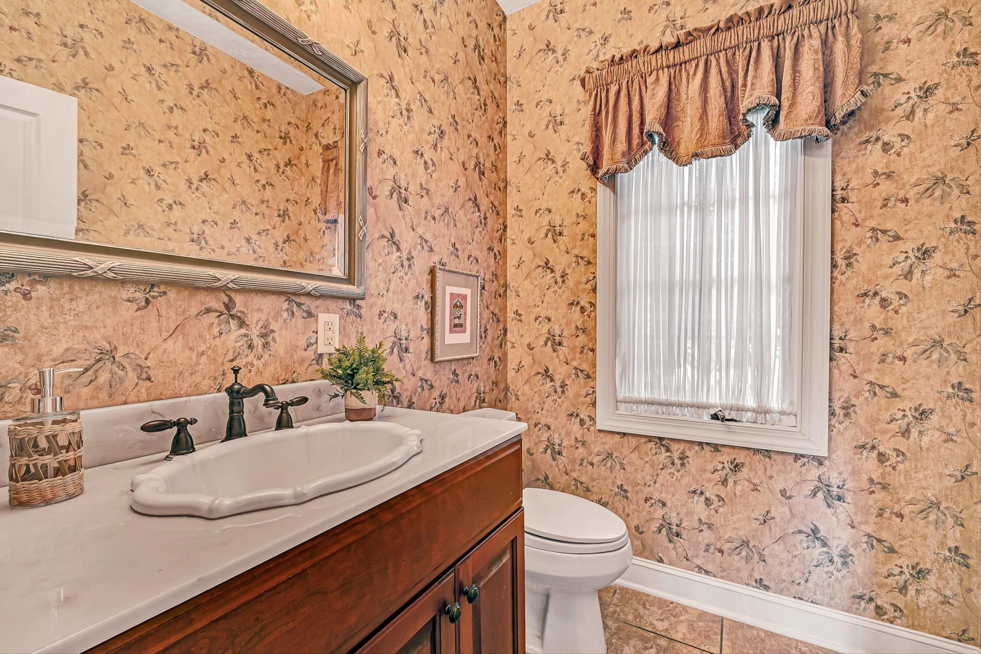 375 Chestnut Creek DR - Photo 32
