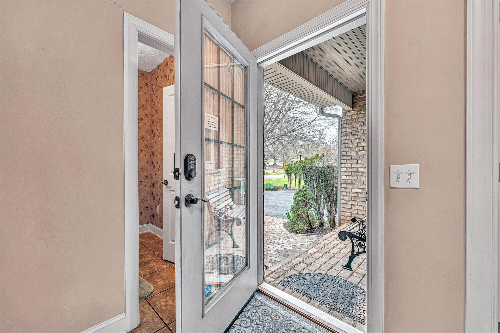 375 Chestnut Creek DR - Photo 34
