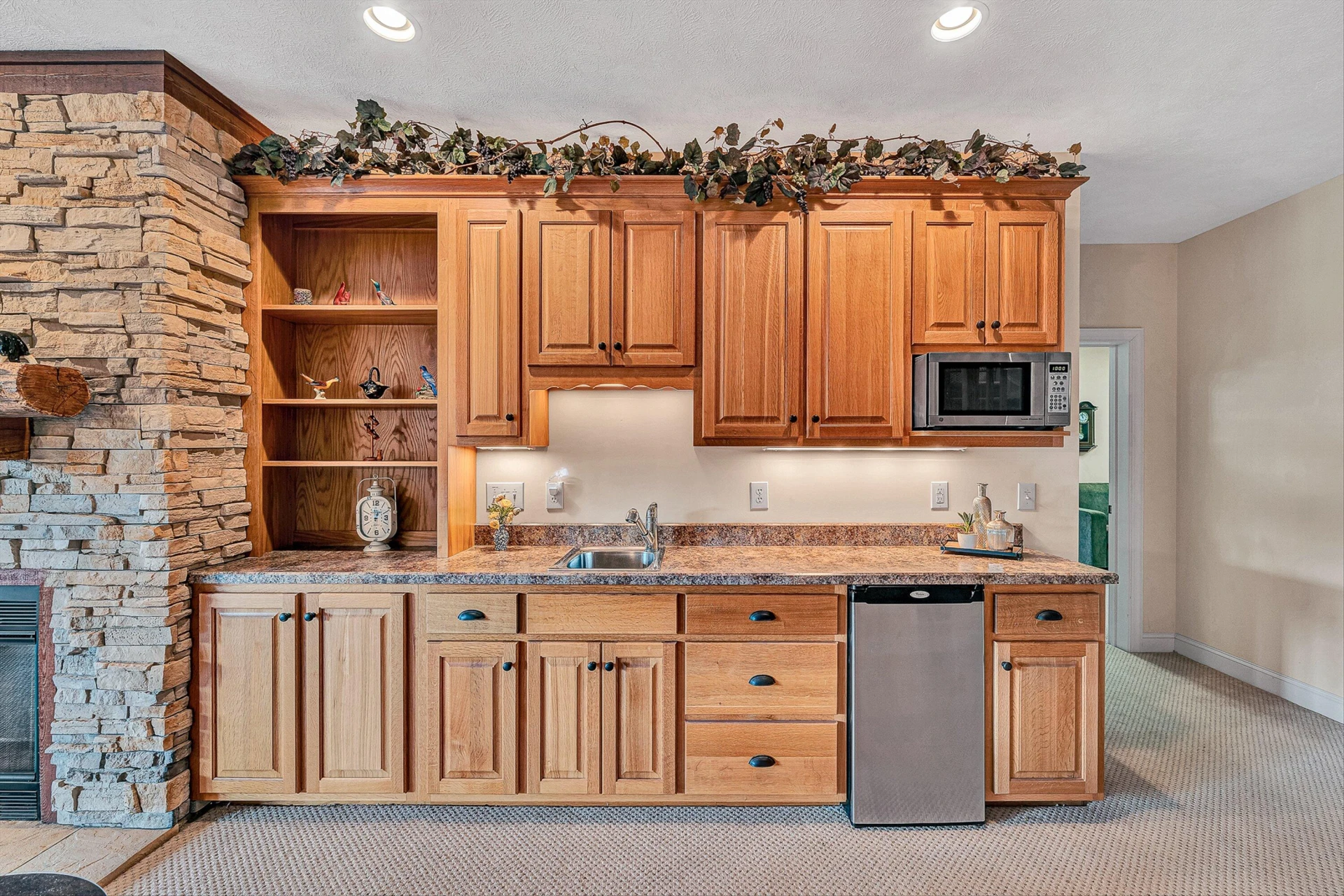 375 Chestnut Creek DR - Photo 38