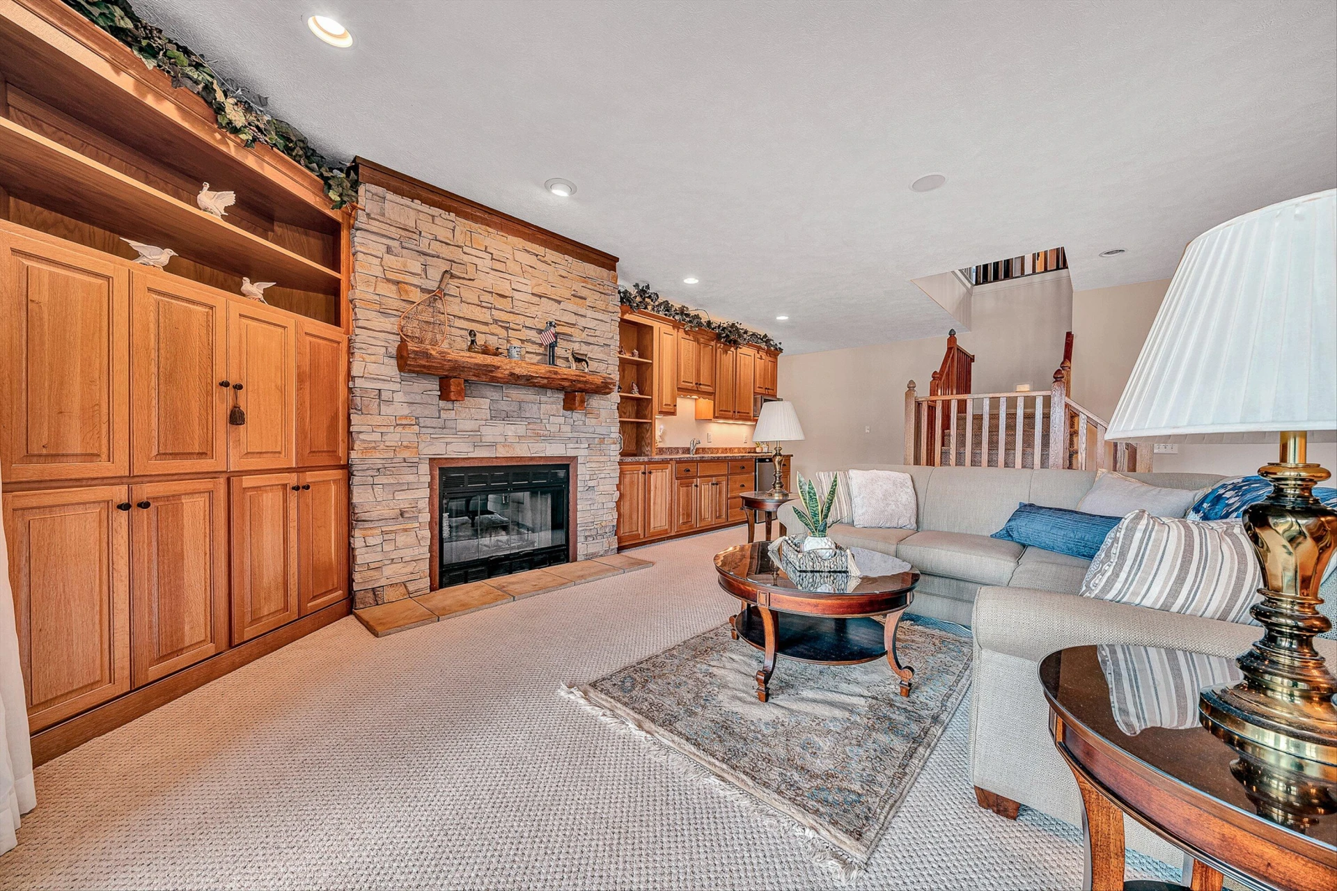 375 Chestnut Creek DR - Photo 39