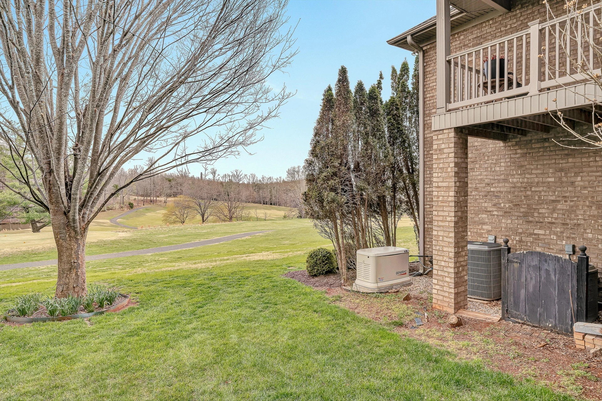 375 Chestnut Creek DR - Photo 53