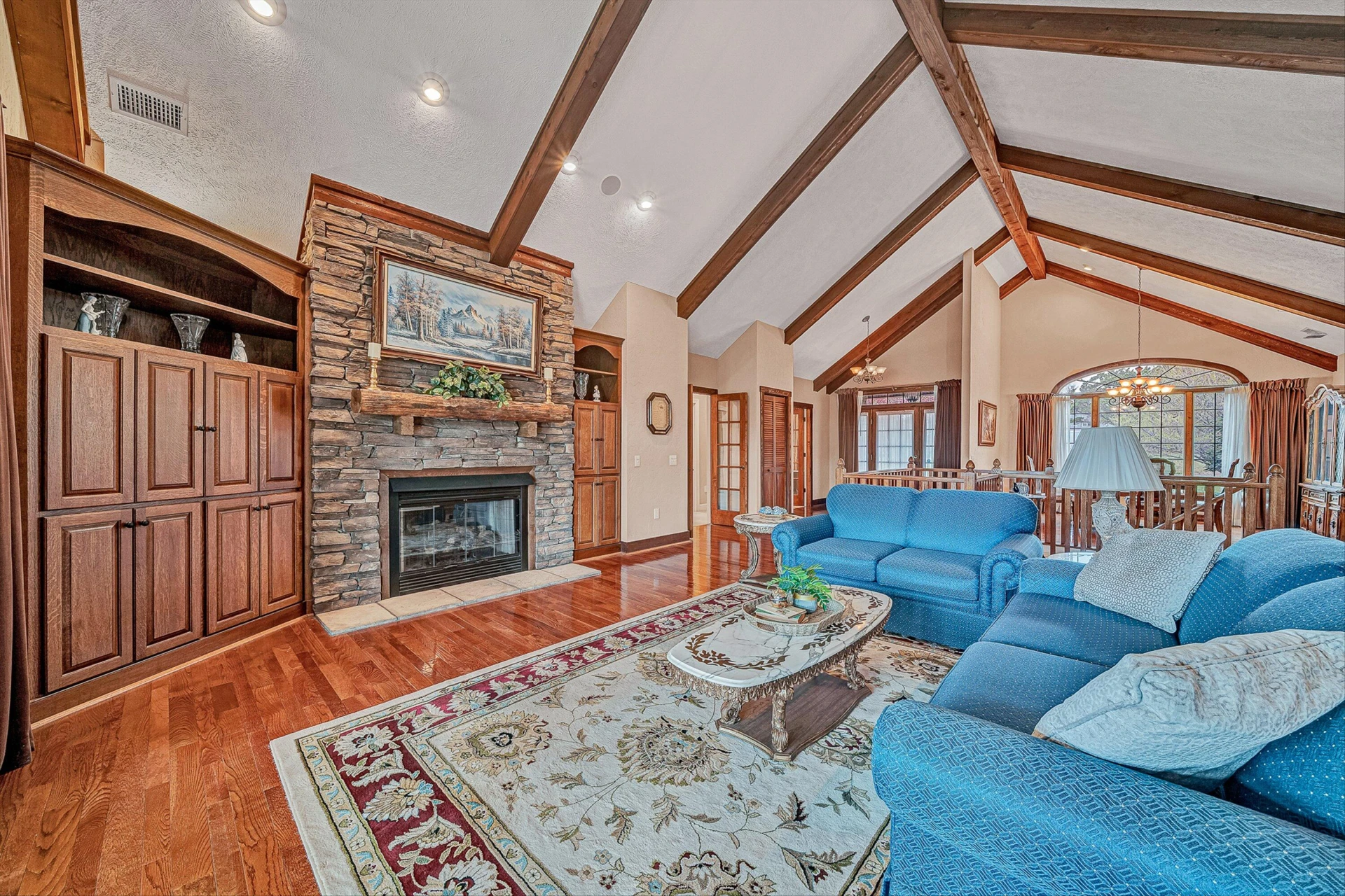 375 Chestnut Creek DR - Photo 7