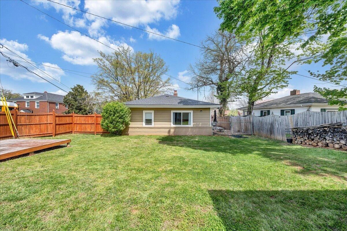 2354 Berkley AVE SW - Photo 30
