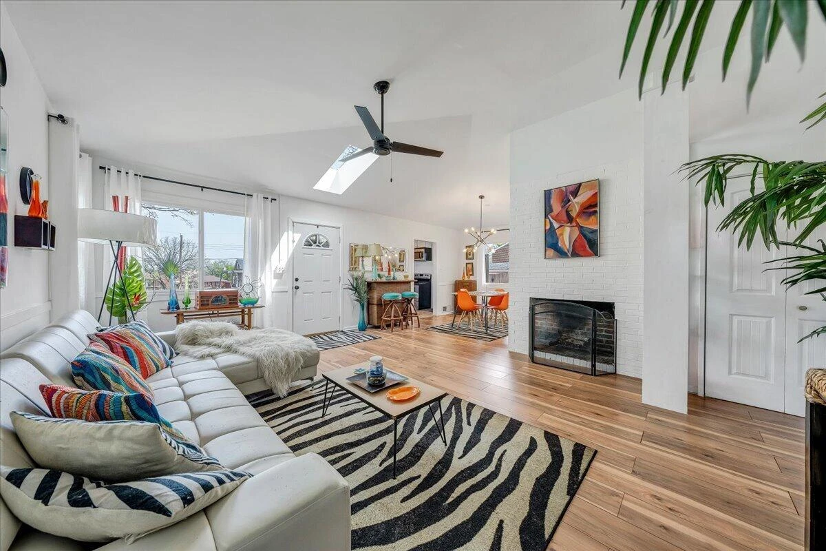 2354 Berkley AVE SW - Photo 8