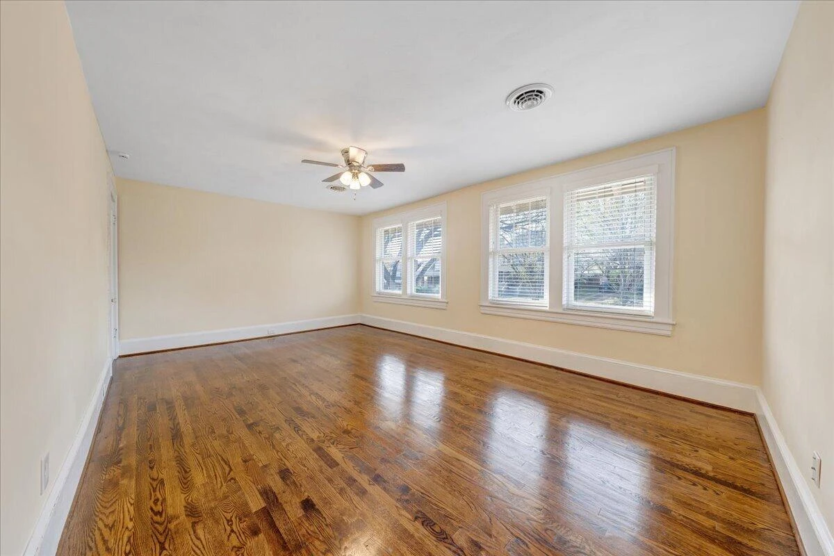 1819 Maiden LN SW - Photo 32