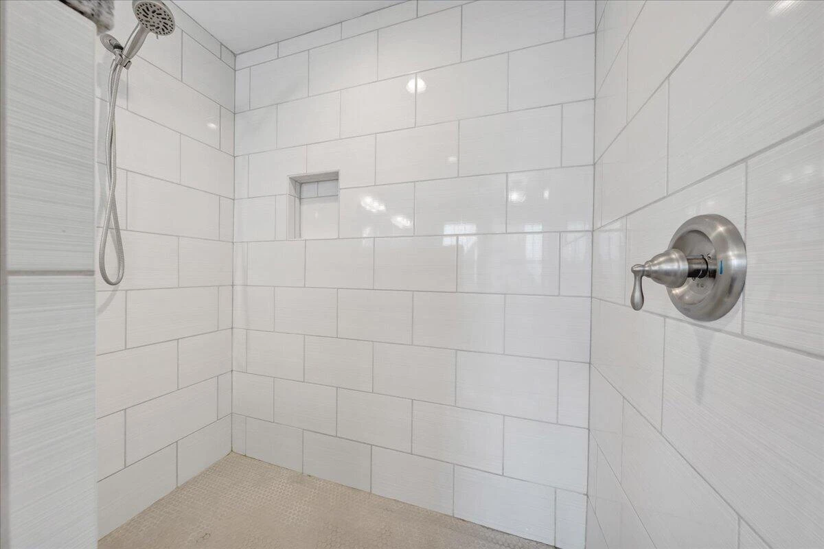 1819 Maiden LN SW - Photo 36