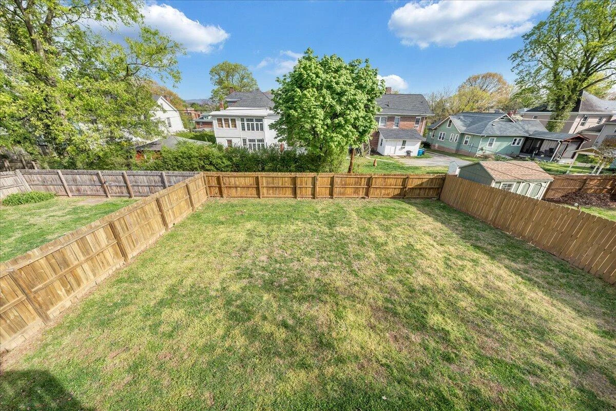 1819 Maiden LN SW - Photo 48