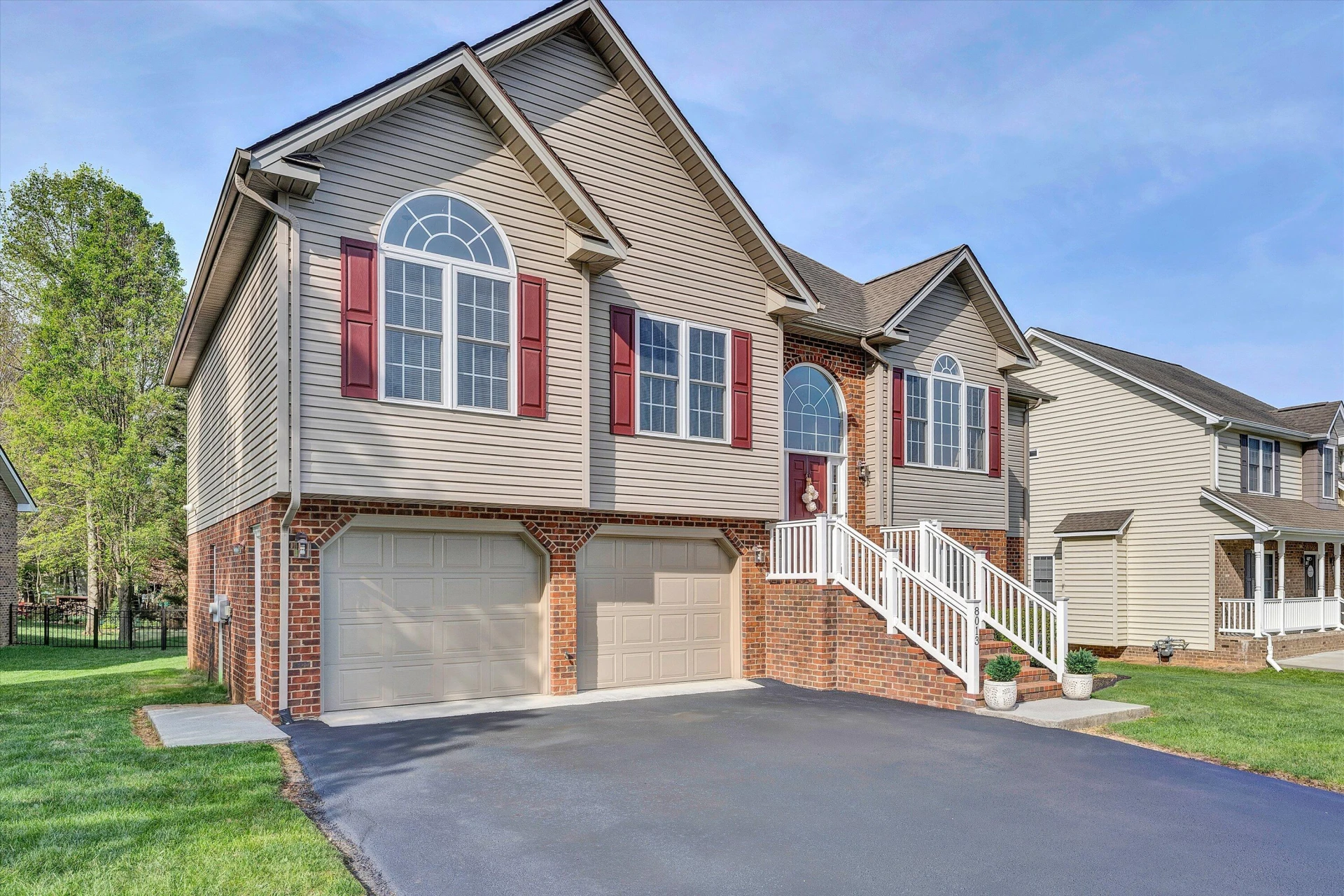 8013 Amber Wood CT - Photo 5