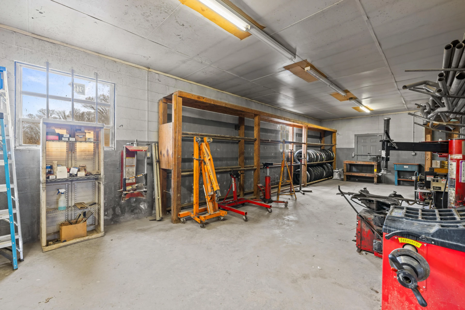 16855 Oak ST - Photo 16