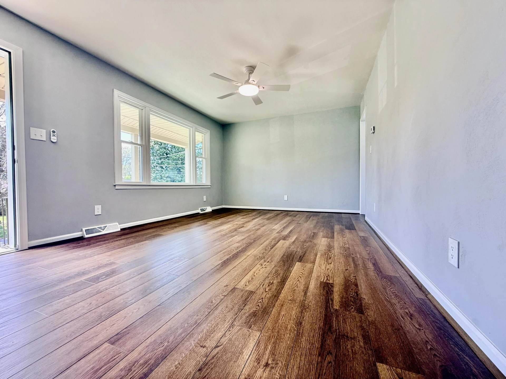 3213 Forest Park BLVD NW - Photo 3