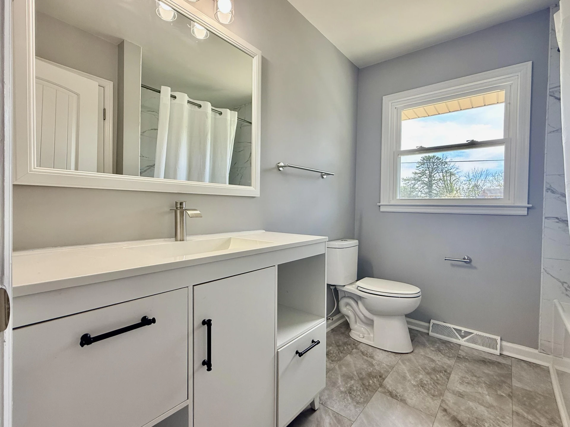 3213 Forest Park BLVD NW - Photo 4