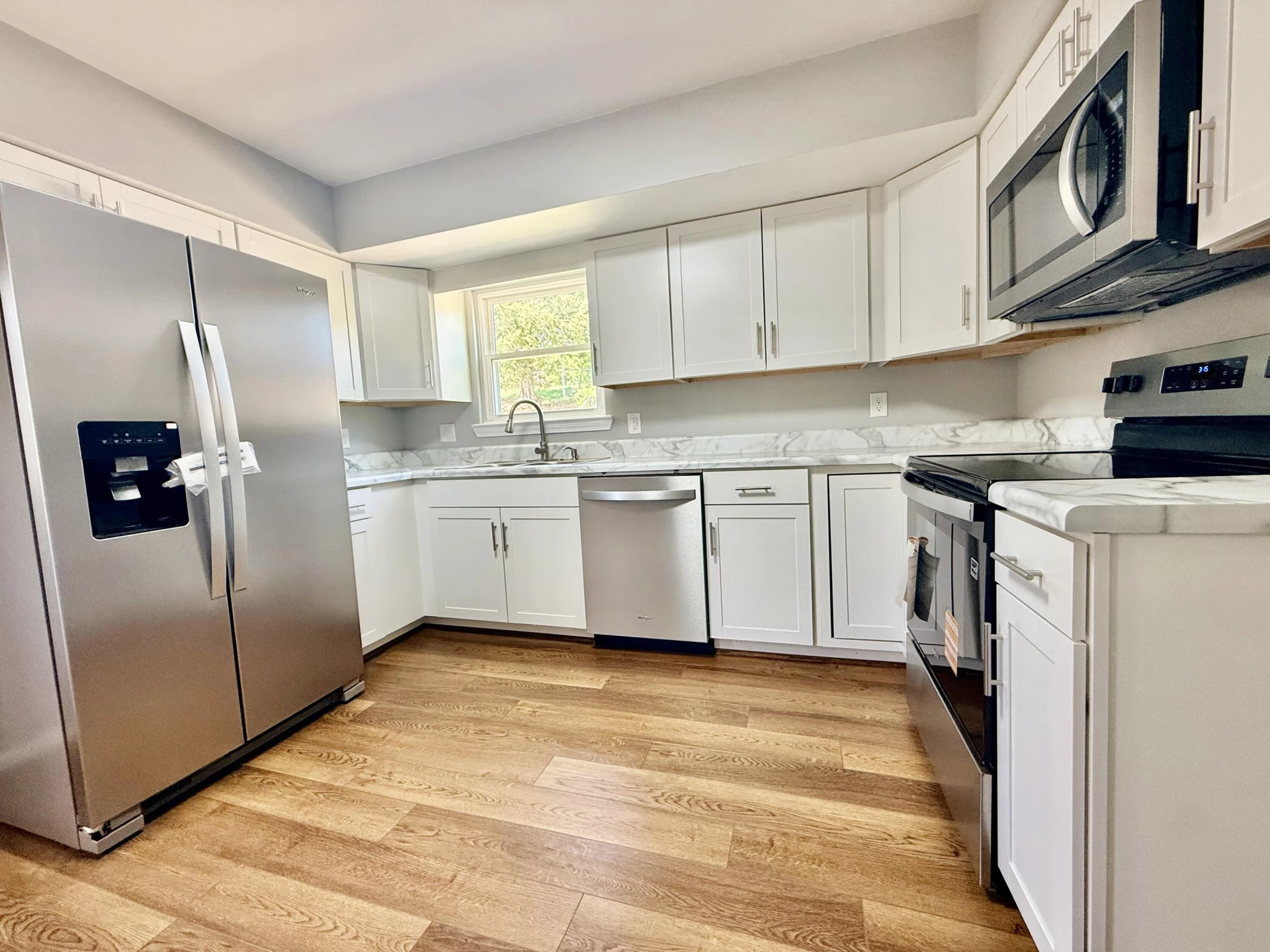3213 Forest Park BLVD NW - Photo 9