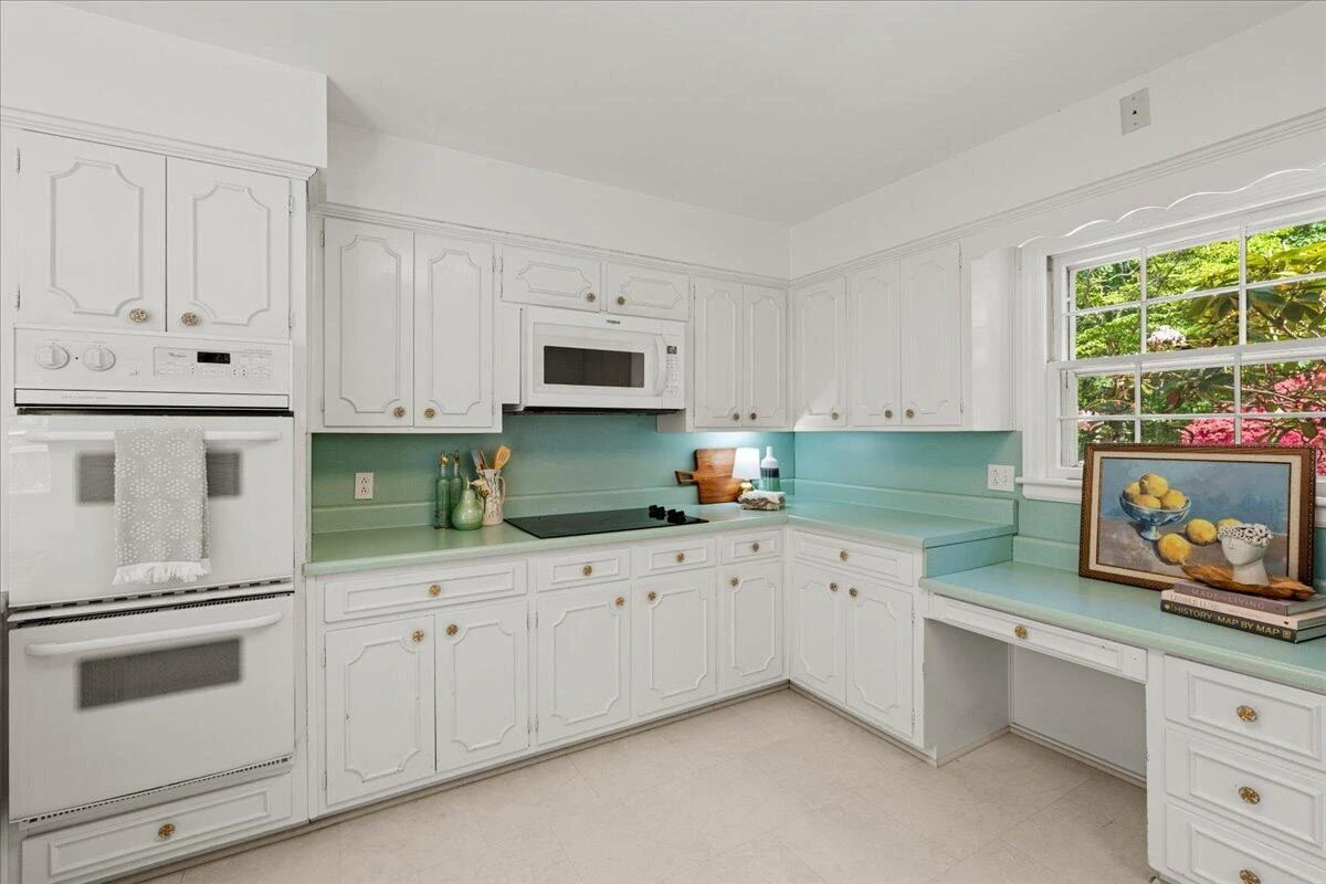 3002 Burnleigh RD SW - Photo 15