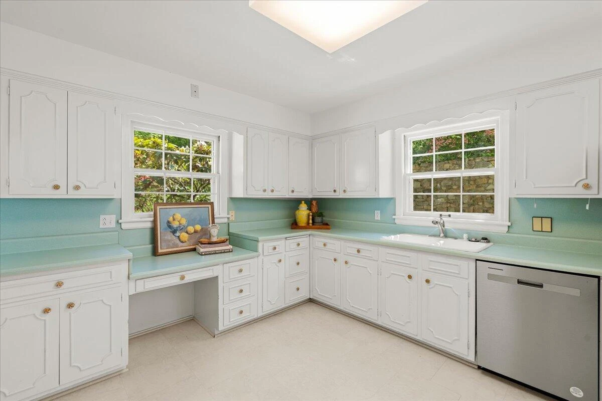 3002 Burnleigh RD SW - Photo 16