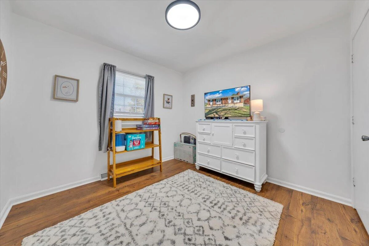 5523 Taney DR - Photo 14