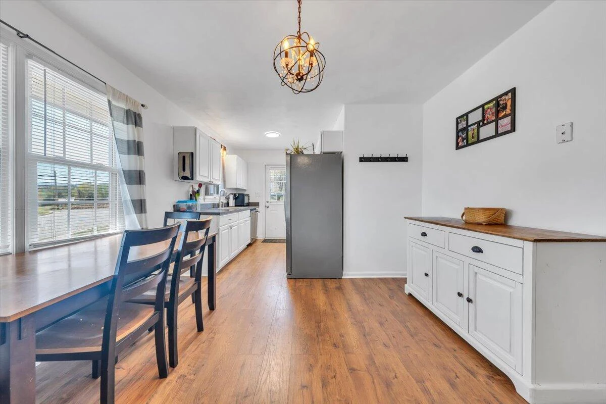5523 Taney DR - Photo 8