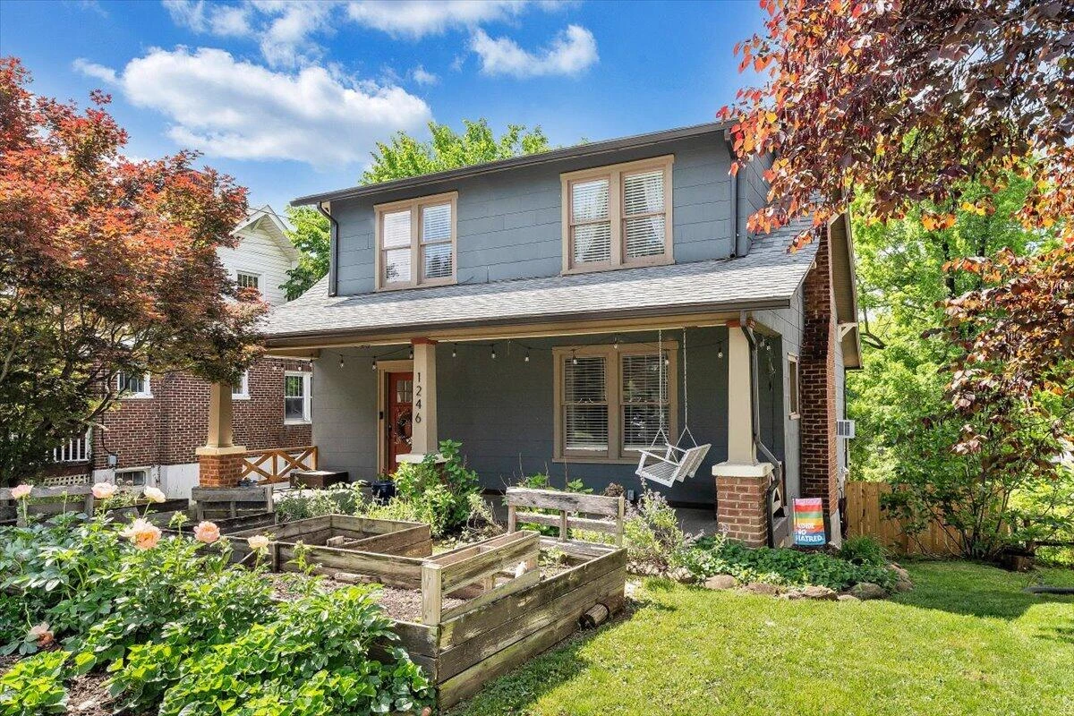 1246 Floyd AVE SW