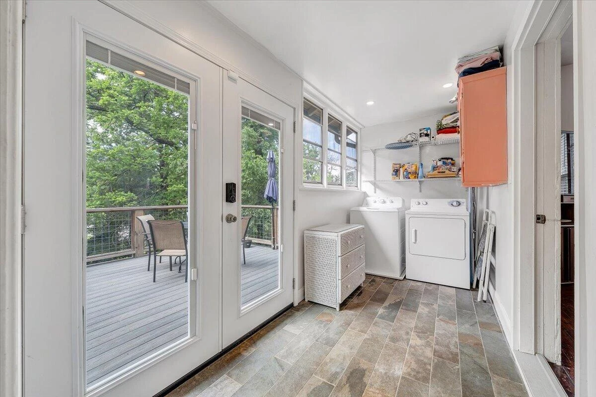 1246 Floyd AVE SW - Photo 23