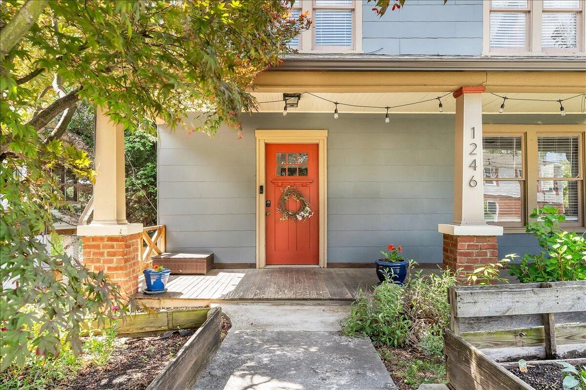 1246 Floyd AVE SW - Photo 3