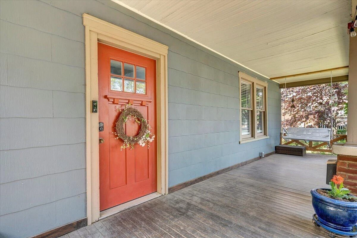 1246 Floyd AVE SW - Photo 4