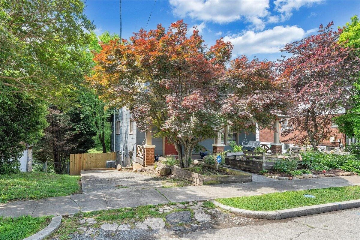 1246 Floyd AVE SW - Photo 51