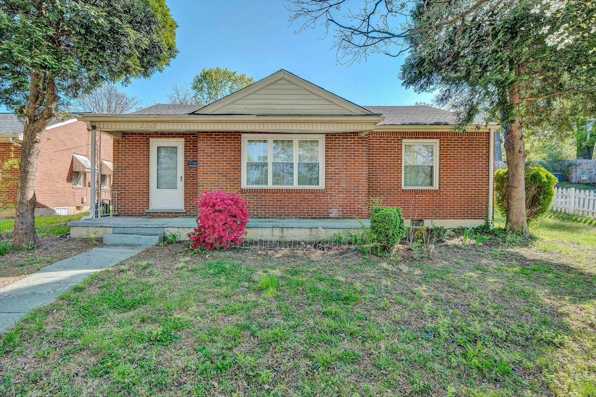 2262 Mountain View TER SW