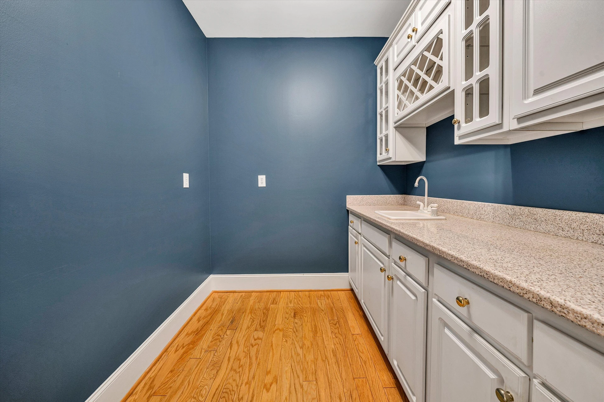 225 23rd ST SW #205 - Photo 12