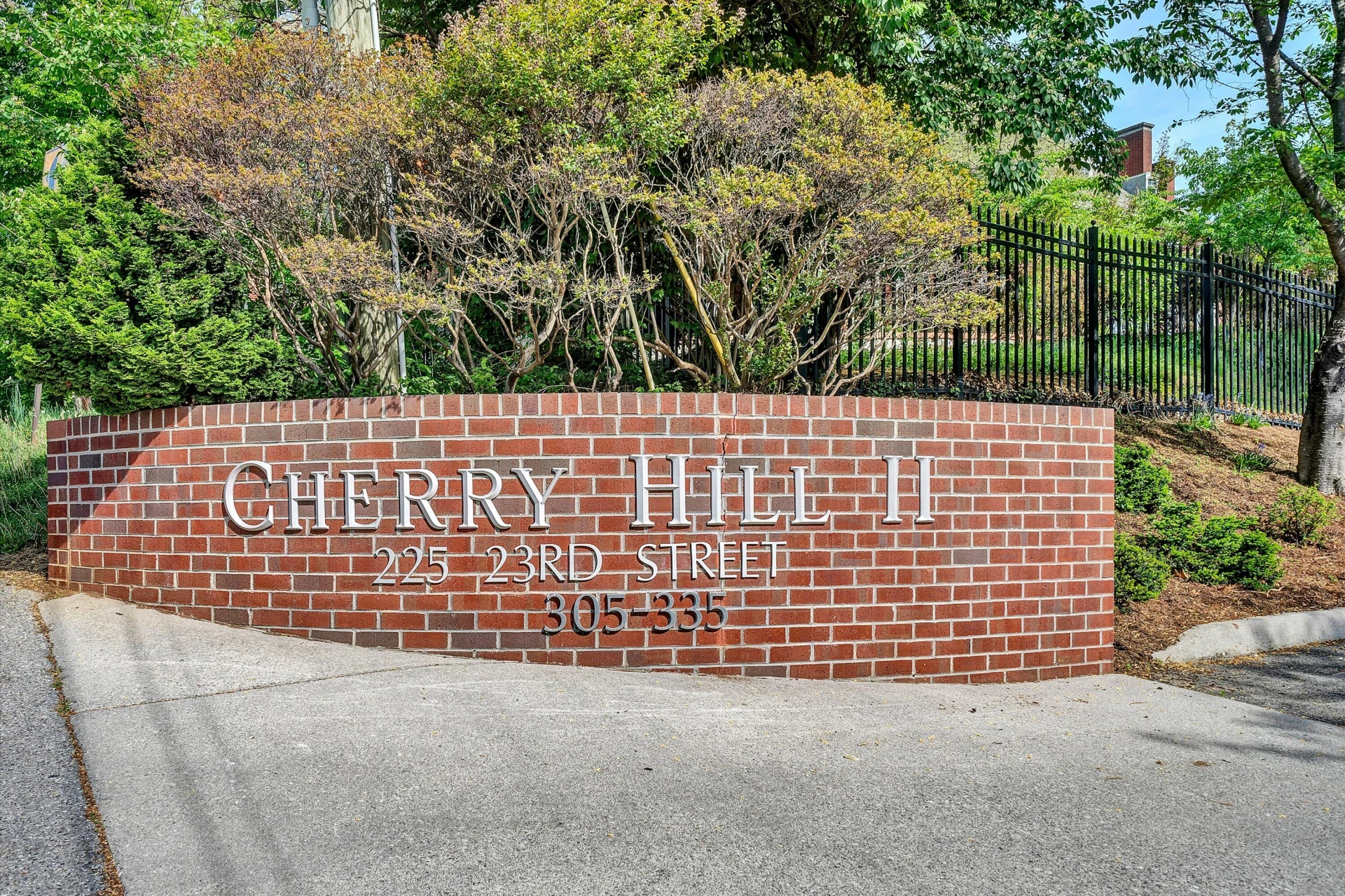 225 23rd ST SW #205 - Photo 2