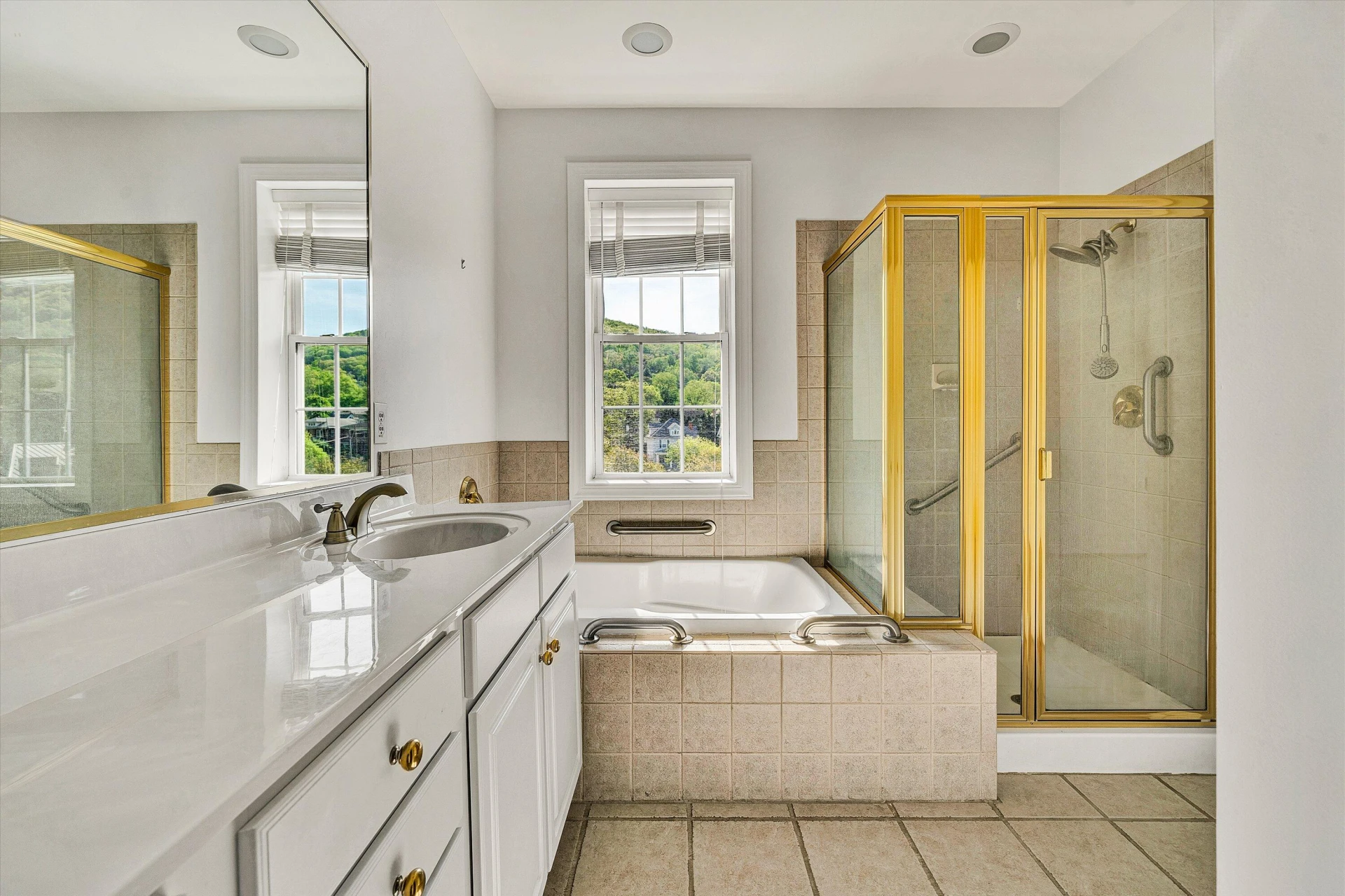 225 23rd ST SW #205 - Photo 36