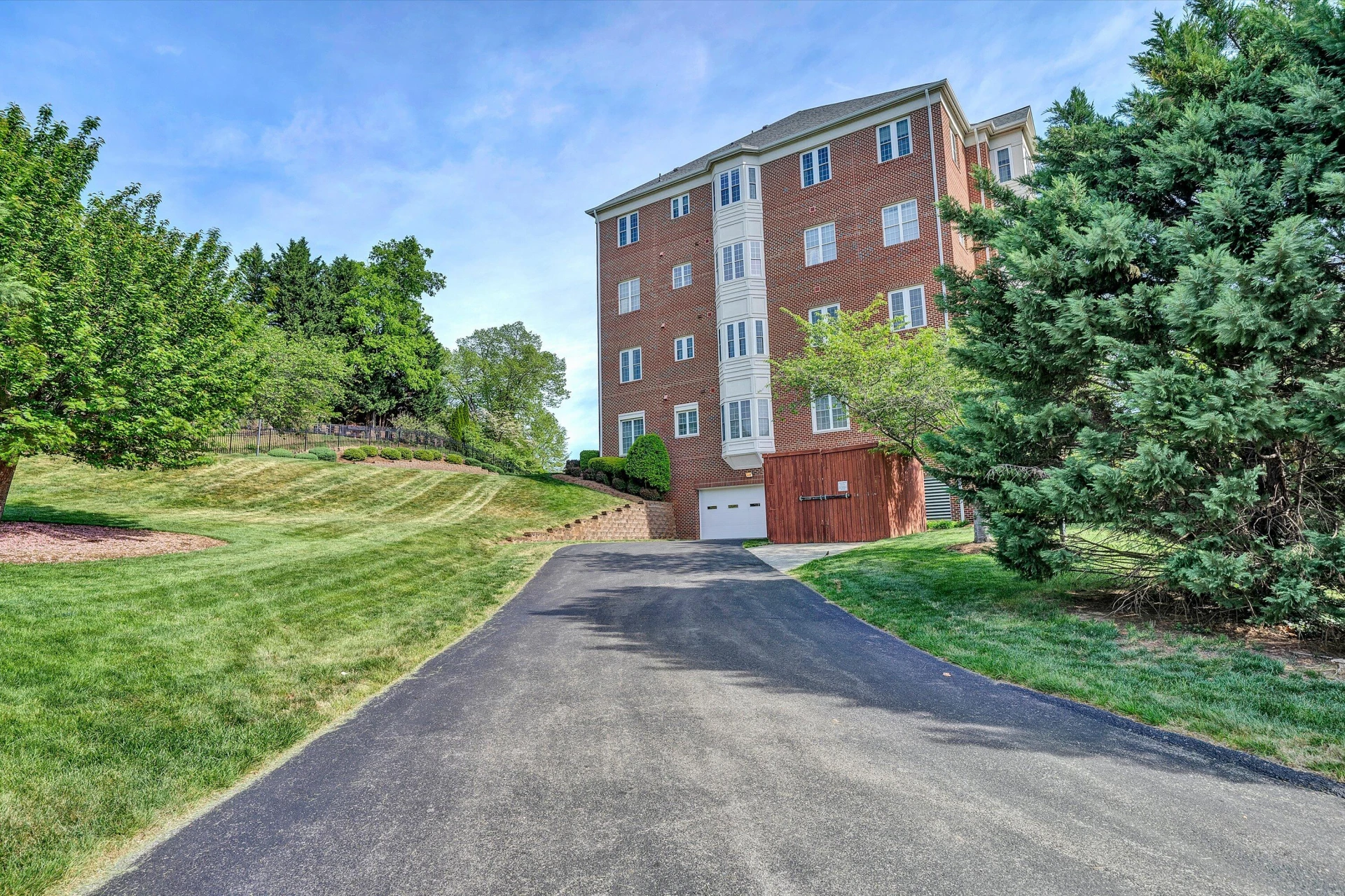 225 23rd ST SW #205 - Photo 41