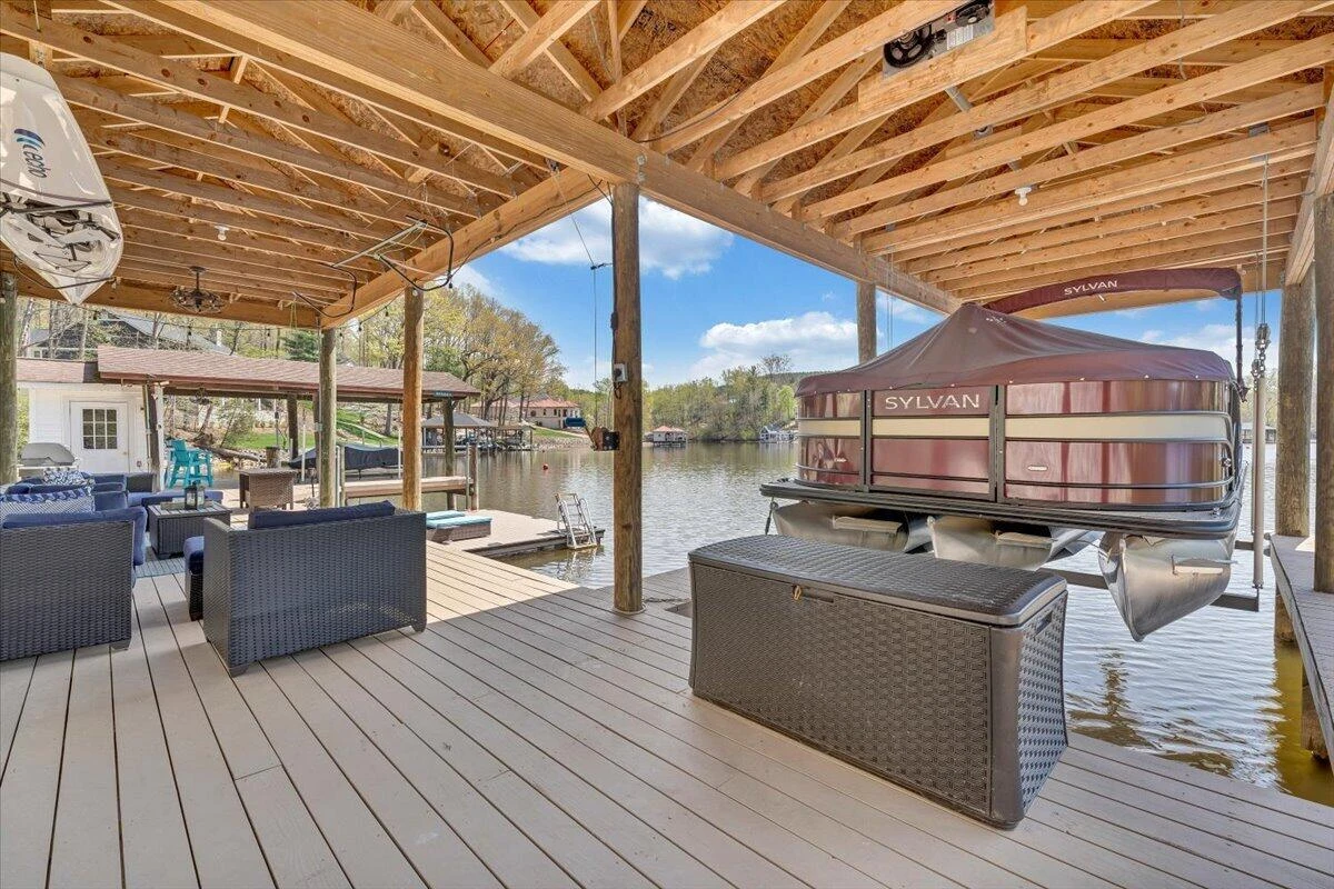 1055 REDBUD LN - Photo 105