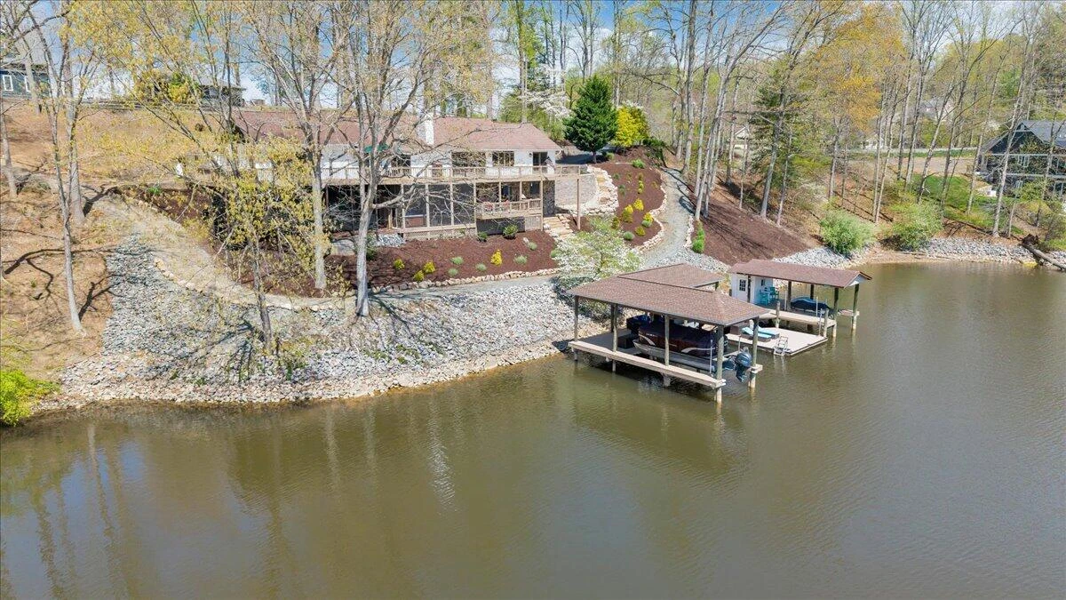 1055 REDBUD LN - Photo 112