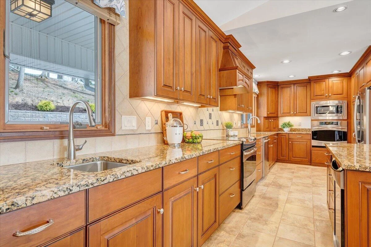 1055 REDBUD LN - Photo 25