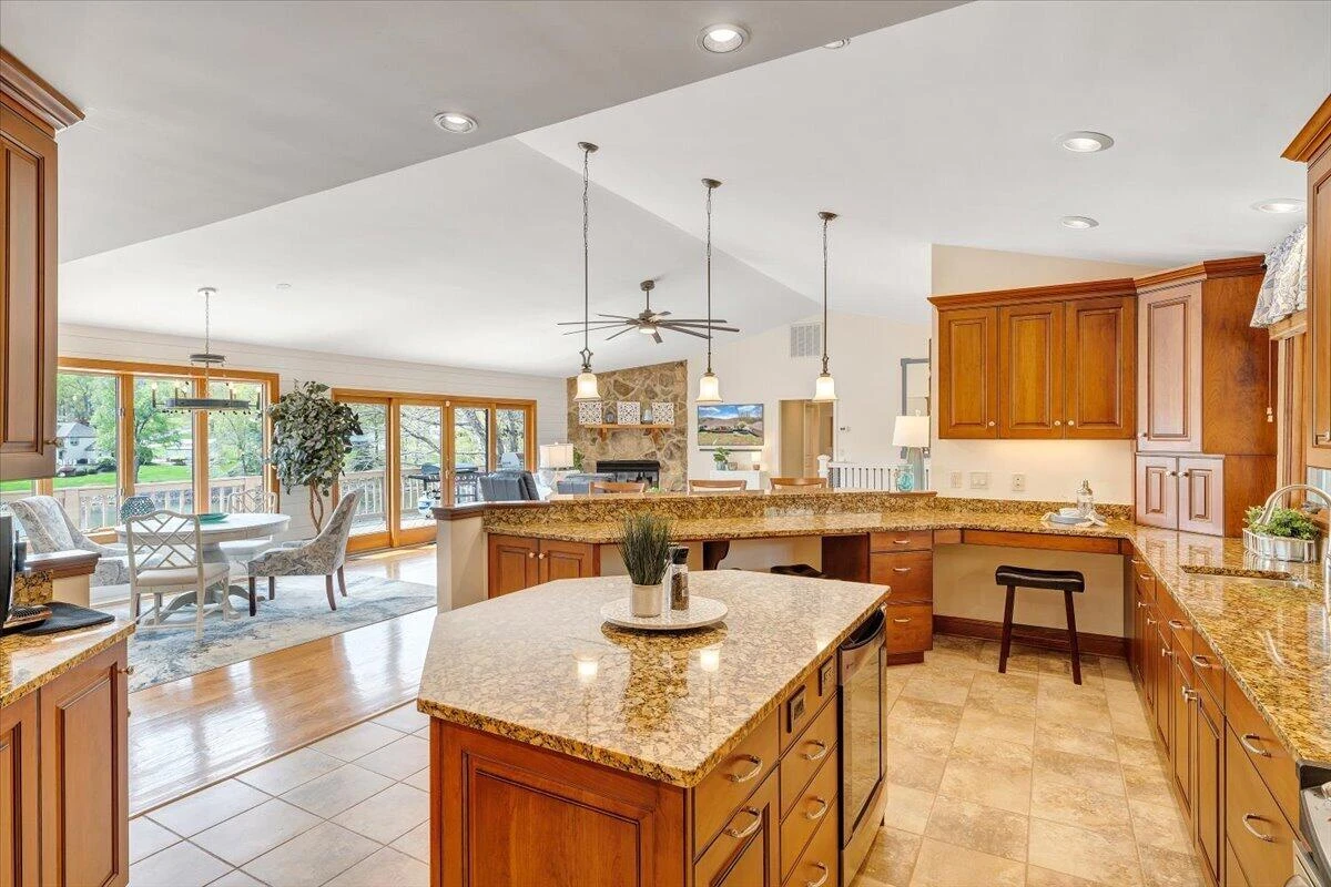 1055 REDBUD LN - Photo 30