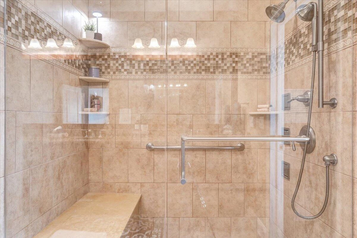 1055 REDBUD LN - Photo 44