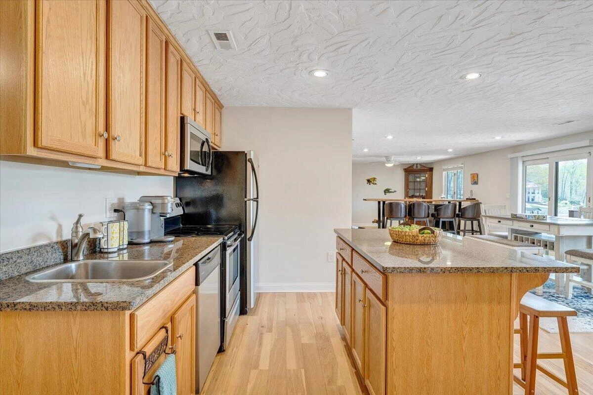 1055 REDBUD LN - Photo 61
