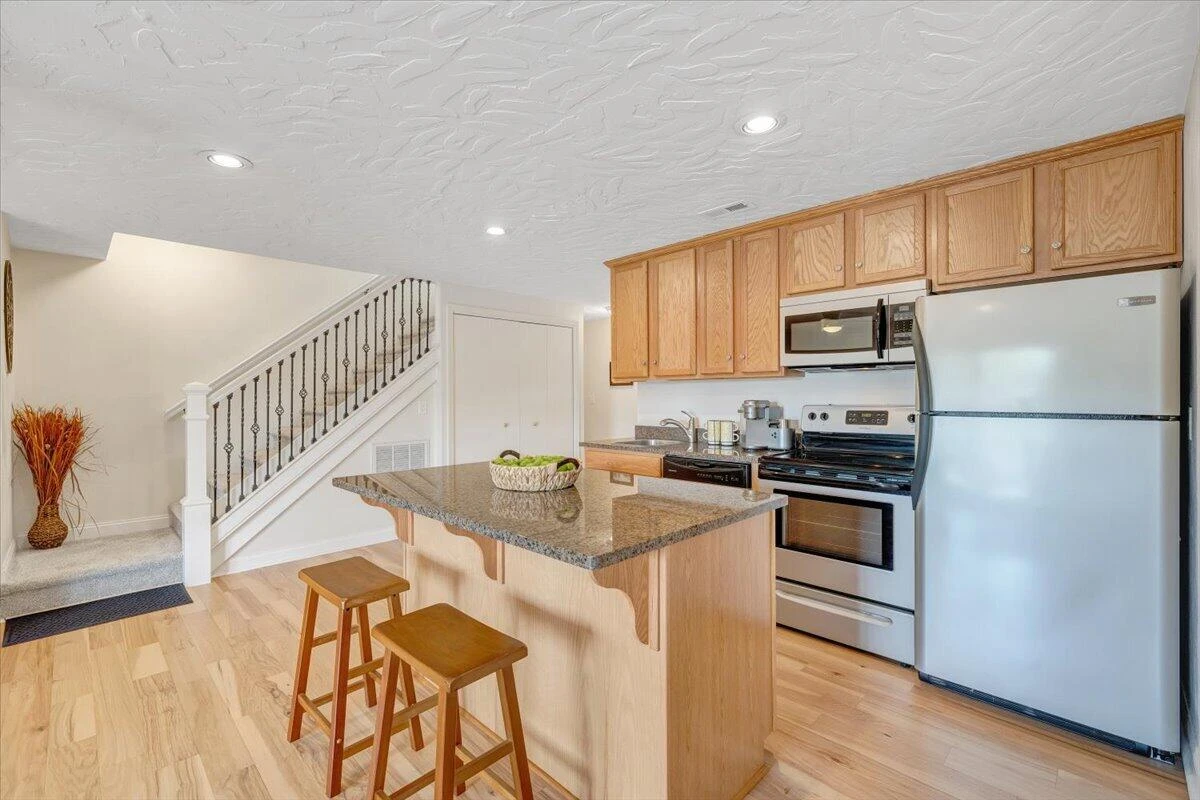 1055 REDBUD LN - Photo 63