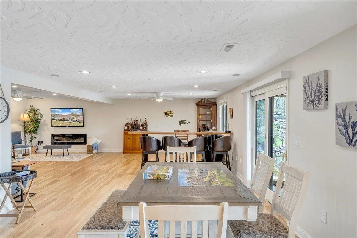 1055 REDBUD LN - Photo 64