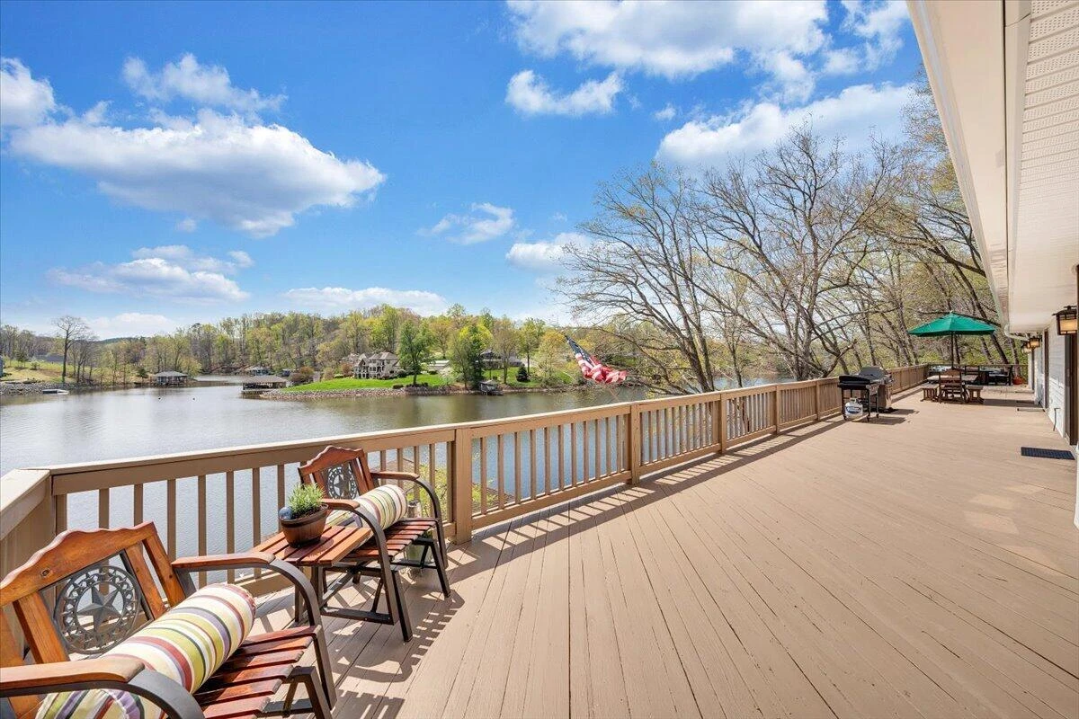 1055 REDBUD LN - Photo 91