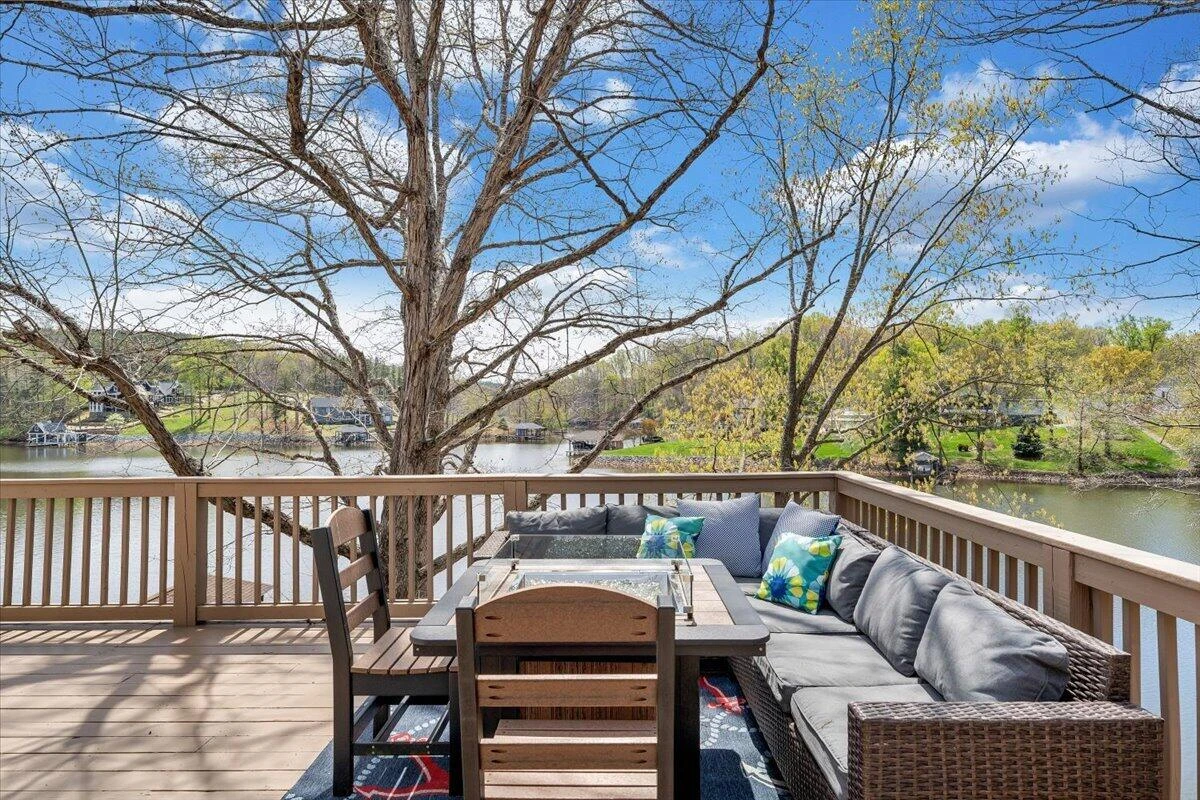 1055 REDBUD LN - Photo 95