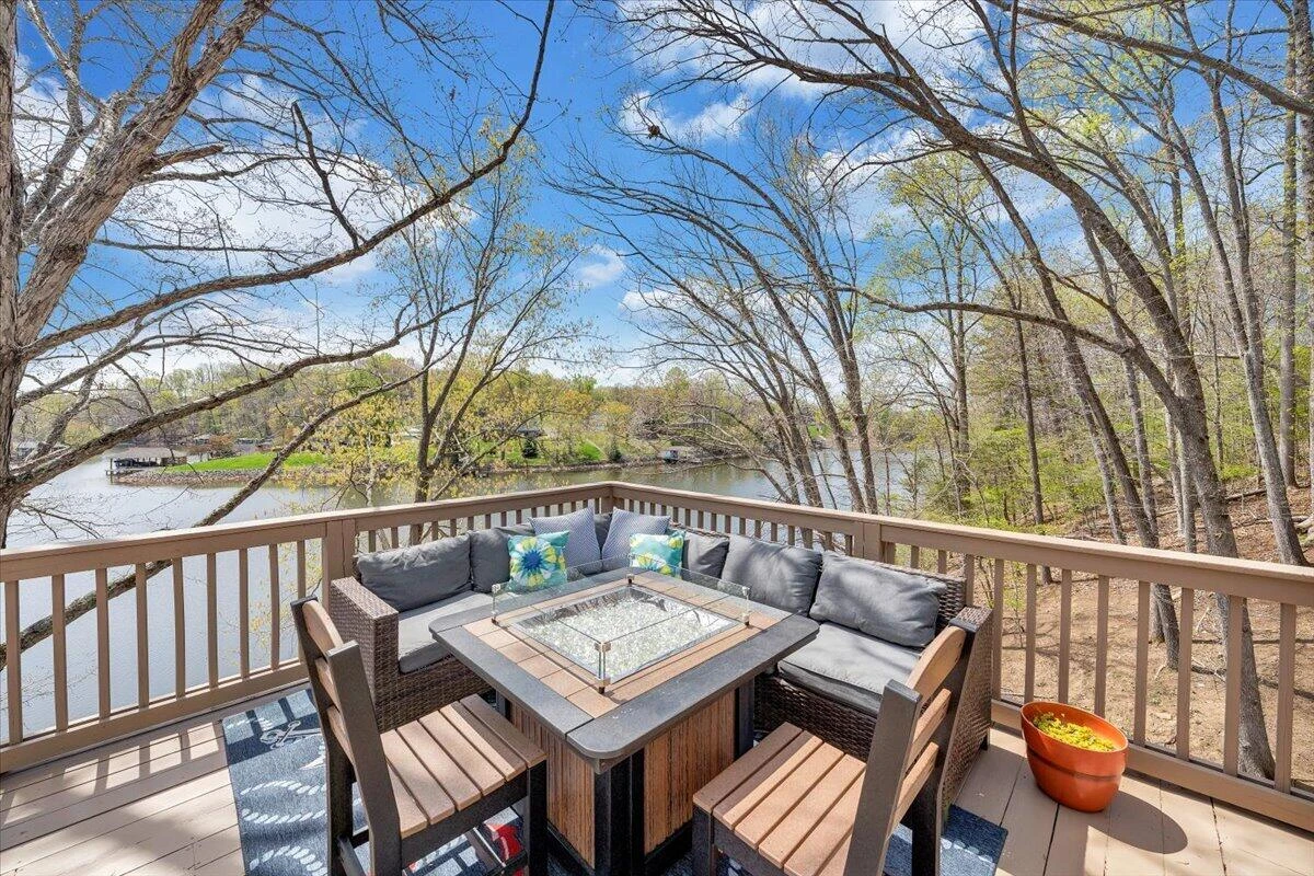1055 REDBUD LN - Photo 96