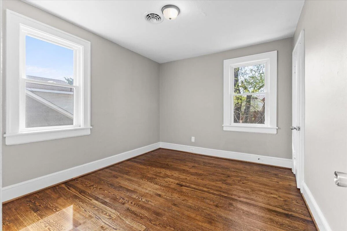 2508 10th ST NW - Photo 15