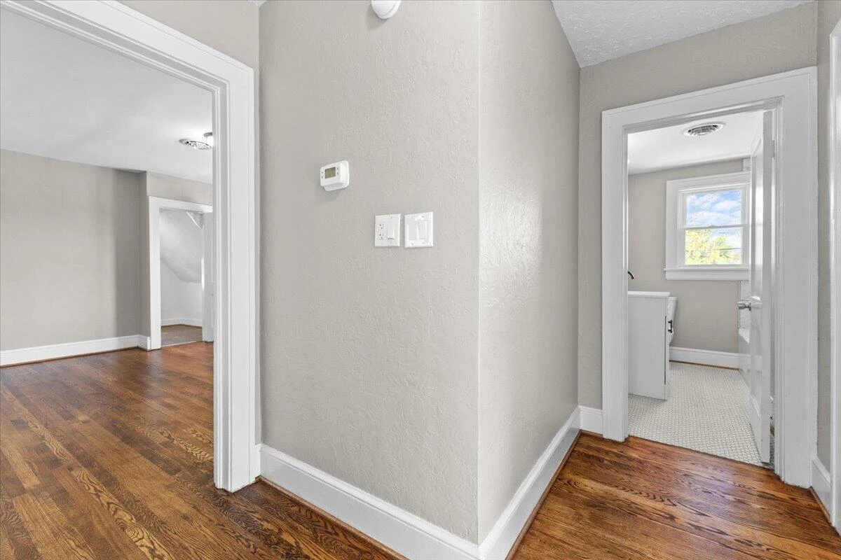 2508 10th ST NW - Photo 16