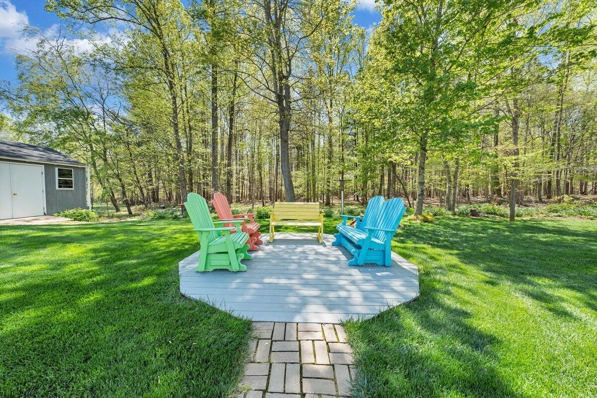 410 Greenview DR - Photo 36
