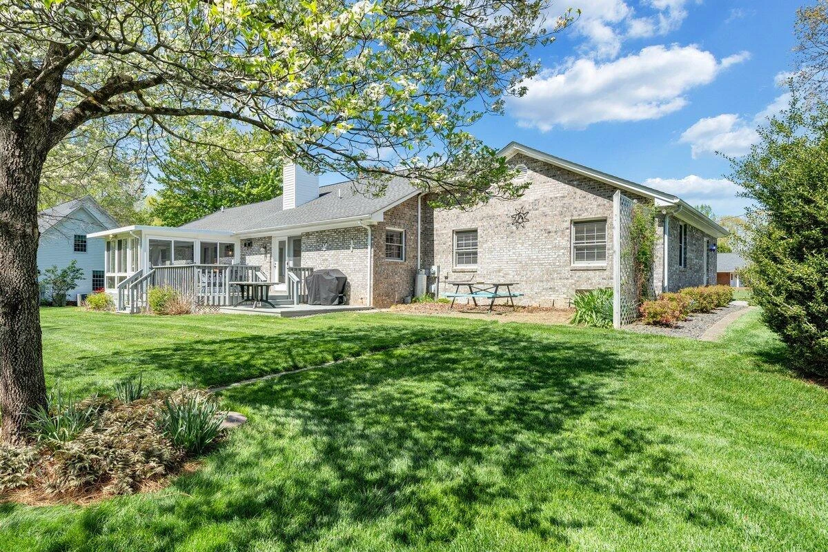 410 Greenview DR - Photo 39