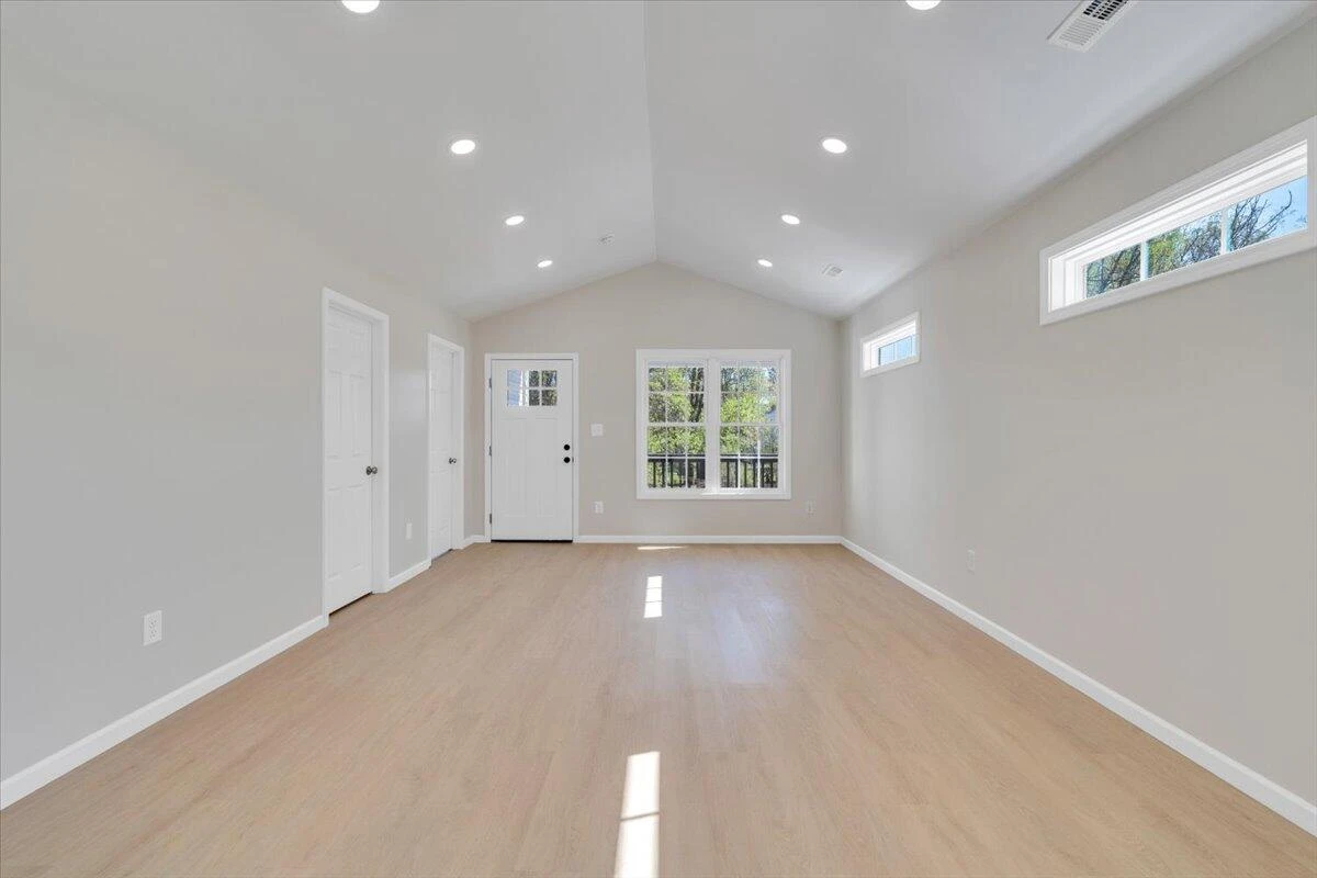3531 Troutland AVE NW - Photo 10