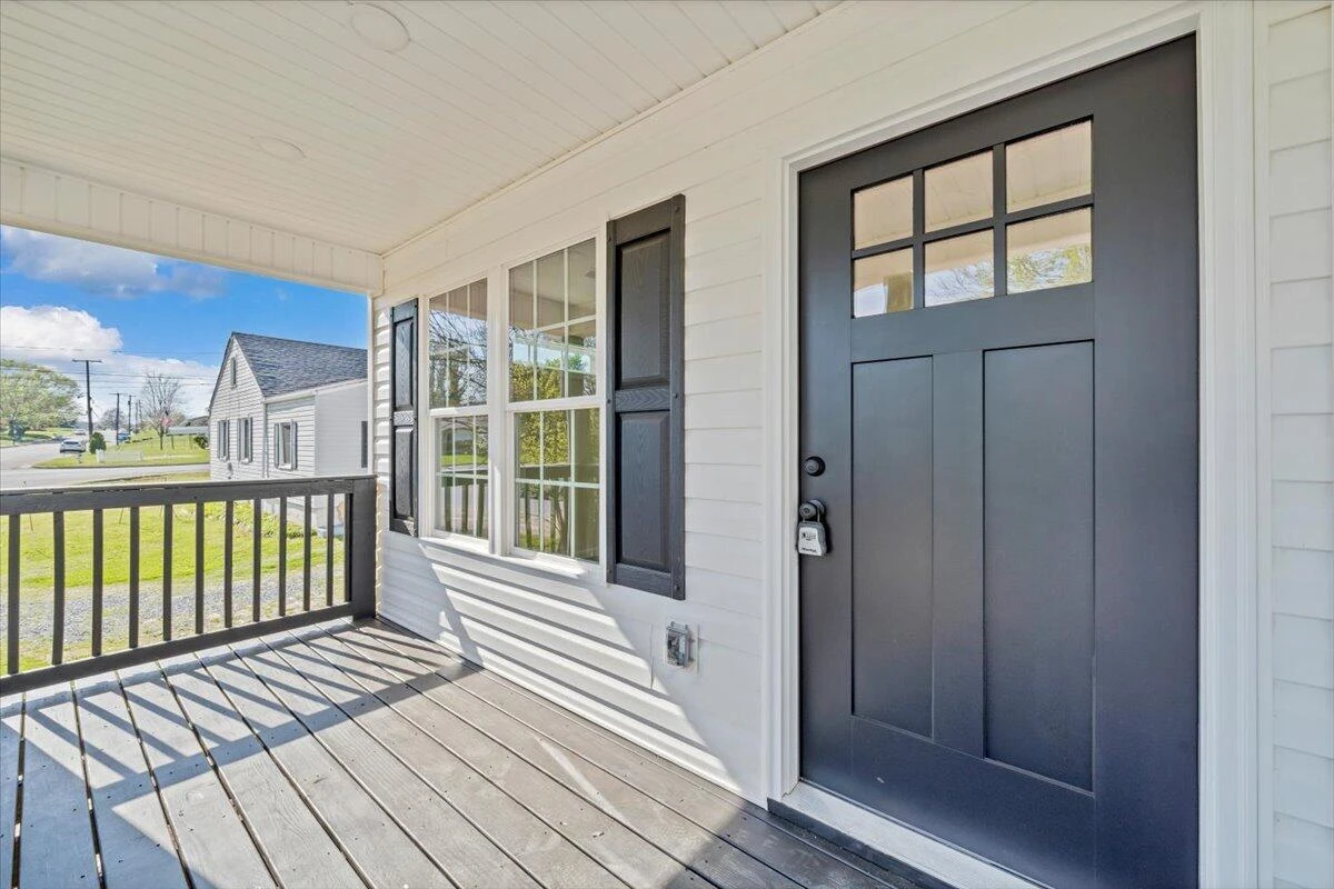 3531 Troutland AVE NW - Photo 2