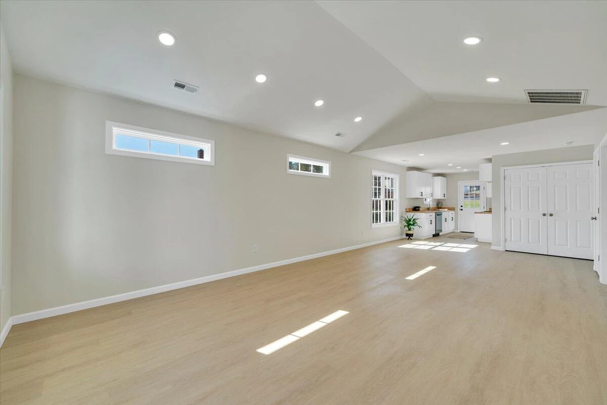 3531 Troutland AVE NW - Photo 3
