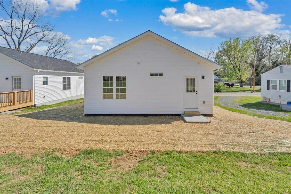 3531 Troutland AVE NW - Photo 30